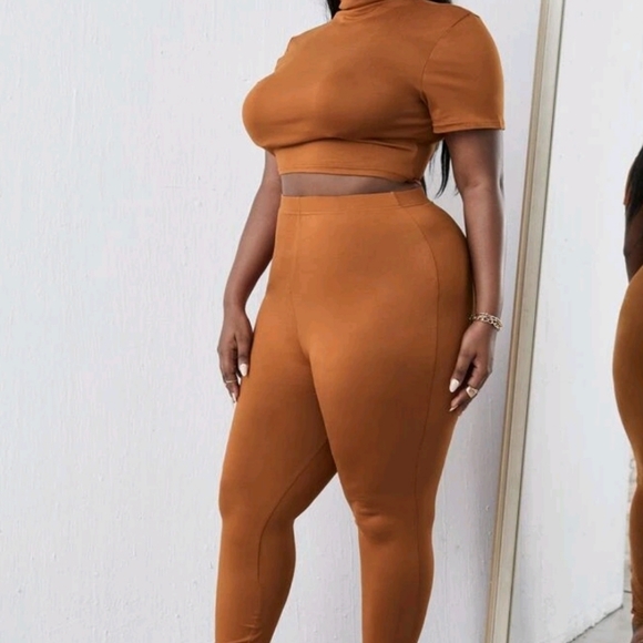 Short sleeve crop top short set size 4x US SIZE 20 - Picture 2 of 3